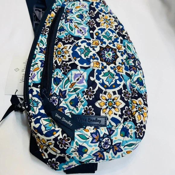 Vera Bradley Essential Compact Sling Backpack.   New With Tags - Picture 3 of 10